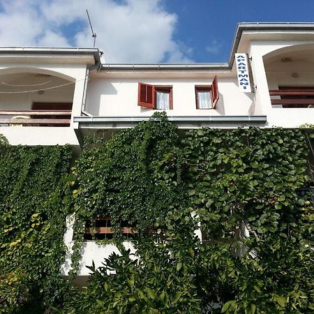 Apartments Neva Sumpetar Zewnętrze zdjęcie