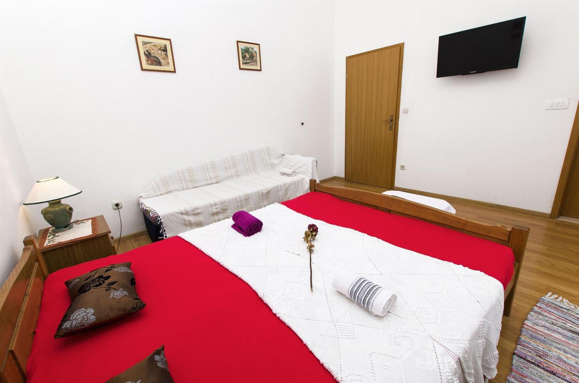 Apartments Neva Sumpetar Zewnętrze zdjęcie